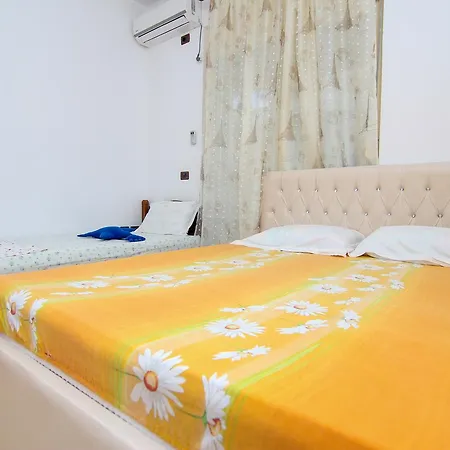 Apartament Hello Rushit Gorishova 3 Wlora